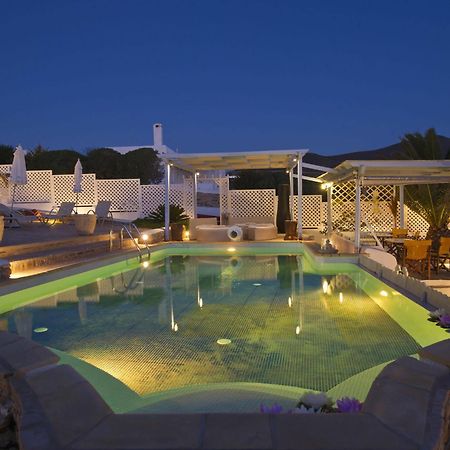 Blue Dolphin Antiparos Villas And Suites Agios Georgios  ภายนอก รูปภาพ