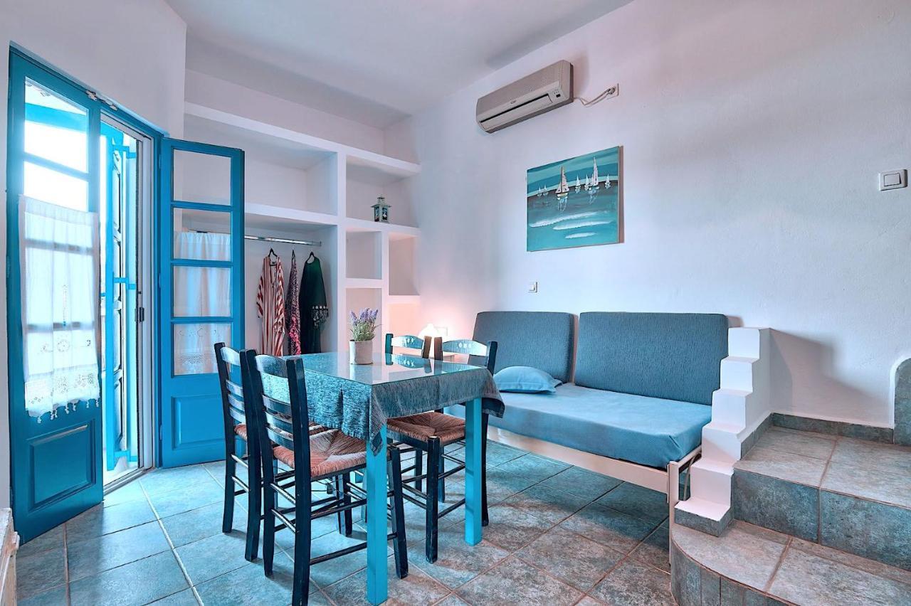 Blue Dolphin Antiparos Villas And Suites Agios Georgios  ภายนอก รูปภาพ