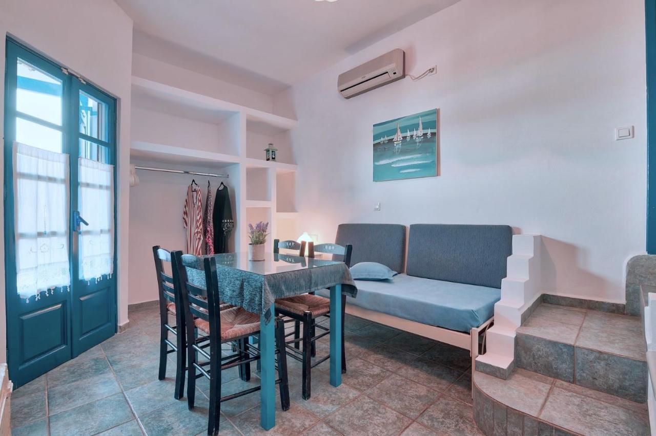Blue Dolphin Antiparos Villas And Suites Agios Georgios  ภายนอก รูปภาพ