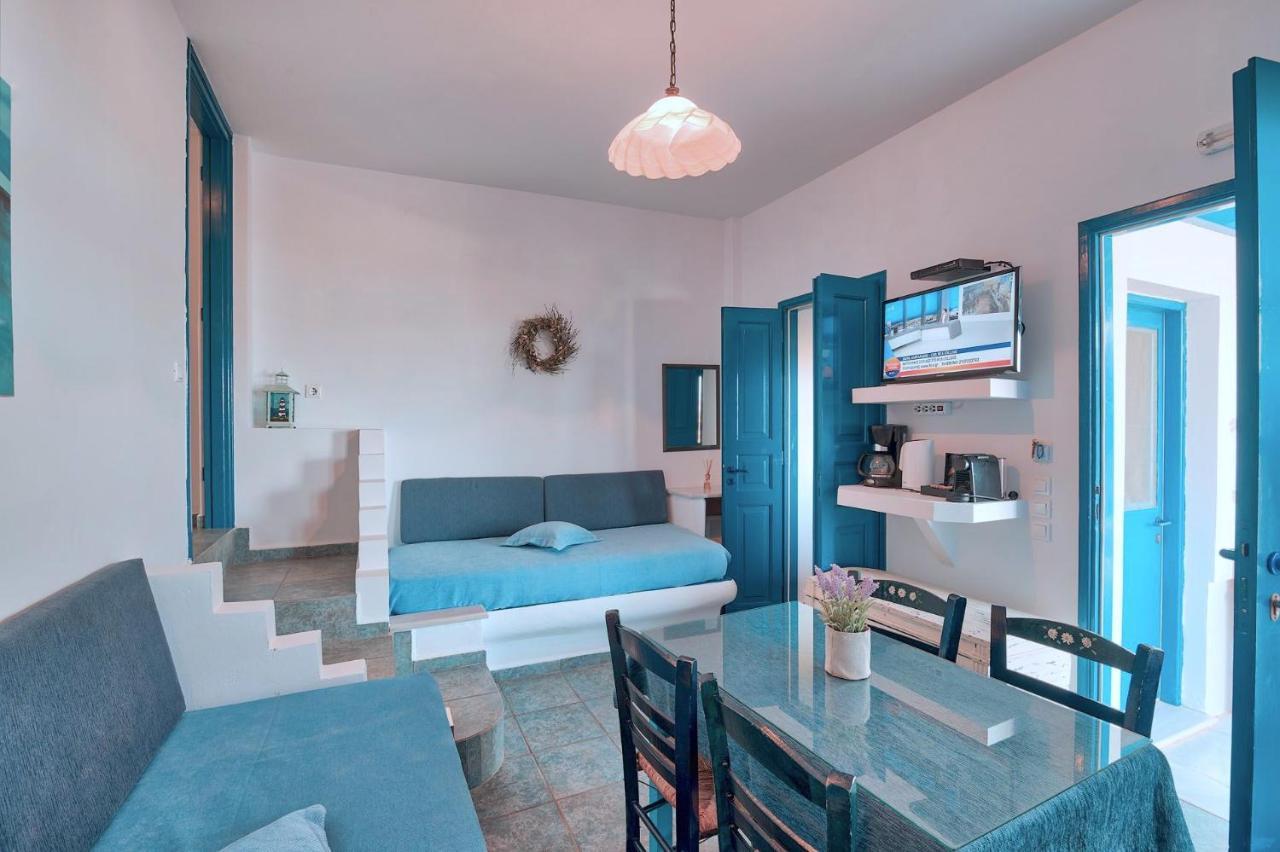 Blue Dolphin Antiparos Villas And Suites Agios Georgios  ภายนอก รูปภาพ