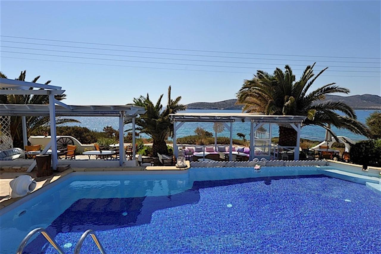 Blue Dolphin Antiparos Villas And Suites Agios Georgios  ภายนอก รูปภาพ