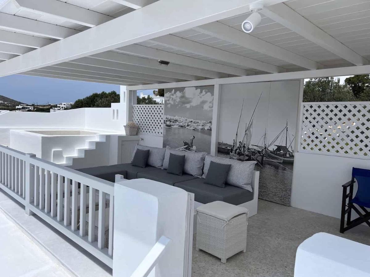 Blue Dolphin Antiparos Villas And Suites Agios Georgios  ภายนอก รูปภาพ