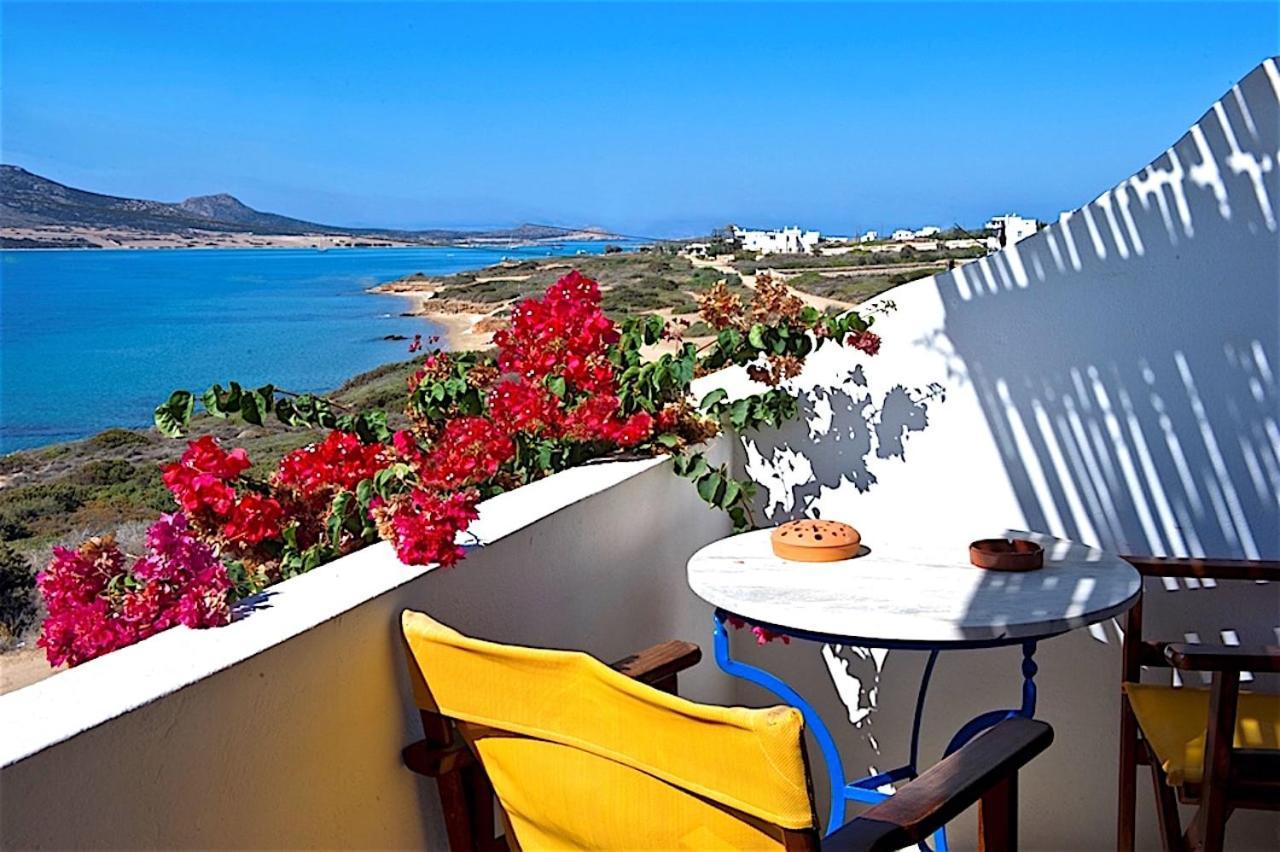 Blue Dolphin Antiparos Villas And Suites Agios Georgios  ภายนอก รูปภาพ