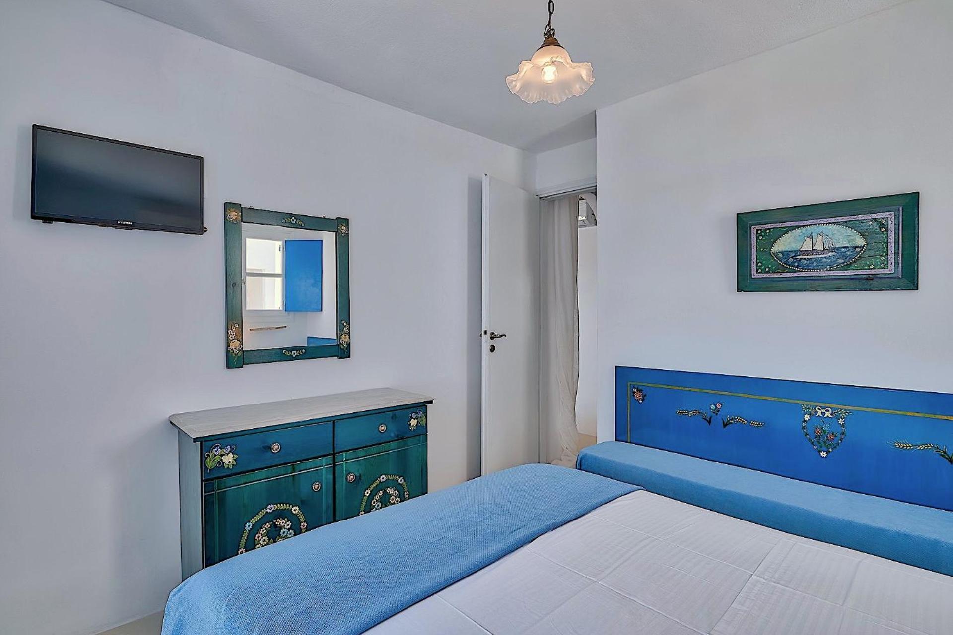 Blue Dolphin Antiparos Villas And Suites Agios Georgios  ภายนอก รูปภาพ