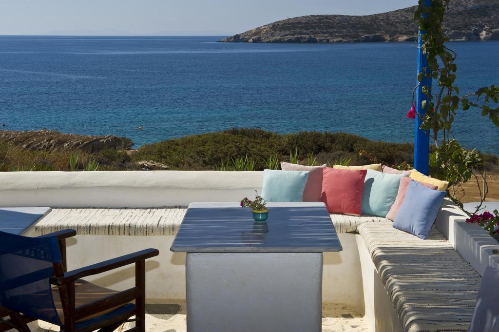 Blue Dolphin Antiparos Villas And Suites Agios Georgios  ภายนอก รูปภาพ