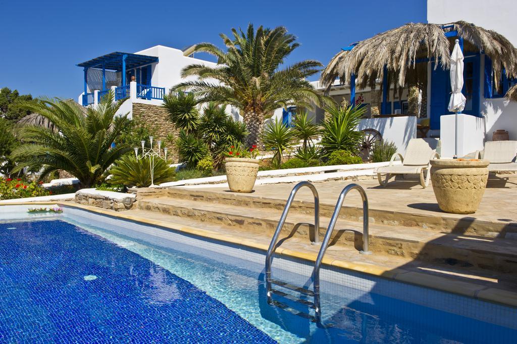 Blue Dolphin Antiparos Villas And Suites Agios Georgios  ภายนอก รูปภาพ